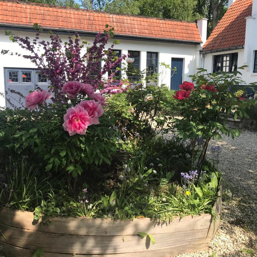 Bed And Breakfast Ros & Marc Wezembeek-Oppem Exterior foto